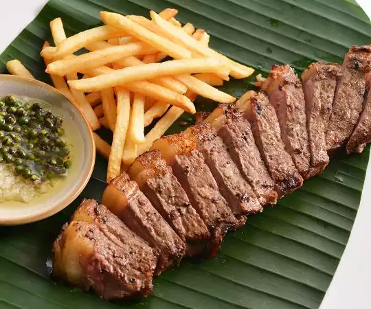 La Pines Restaurant